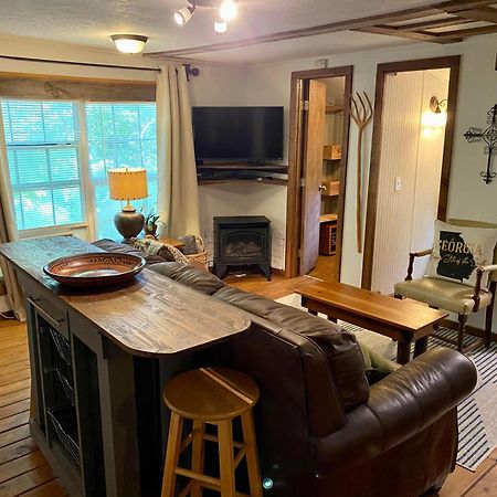 Convenient Cottage-Hot Tub, 4 Minutes To Dahlonega Bagian luar foto